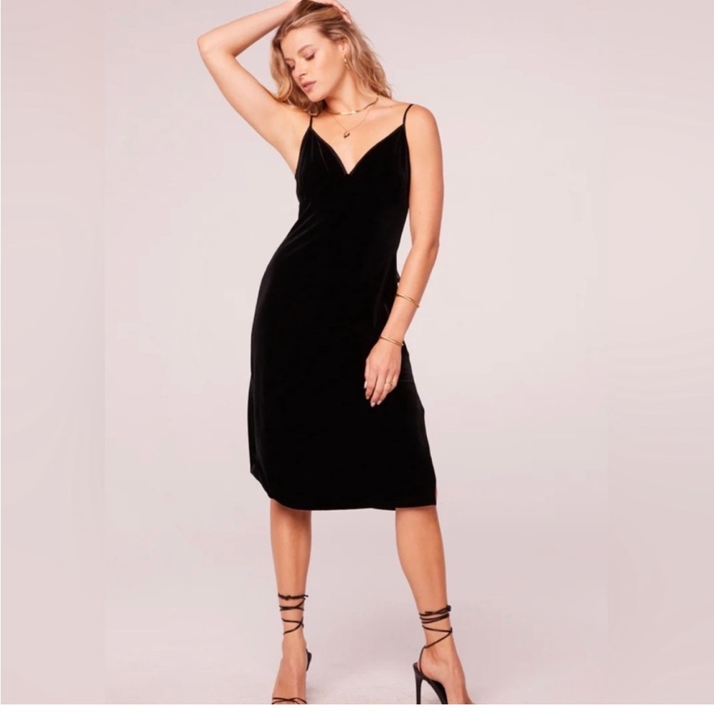 Band of the Free Girl Crush Black Velvet Dress Size Small NWT